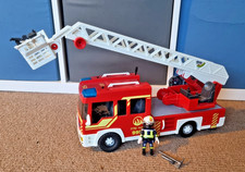 Playmobil 5362 Fire Engine with extendable ladder and sounds and lights