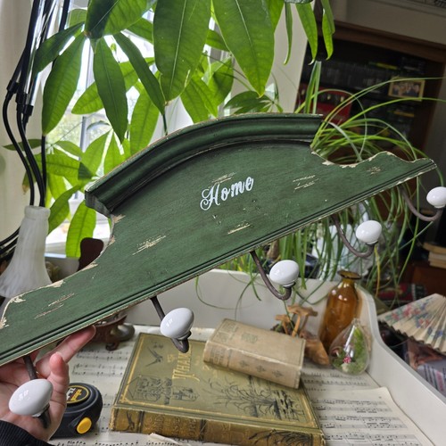 Wall hanging hooks - dark, green