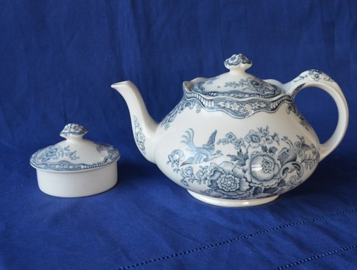 Teapot lid of the noble - 0.7,