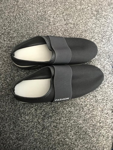 Ladies brand new mules size - new, 6