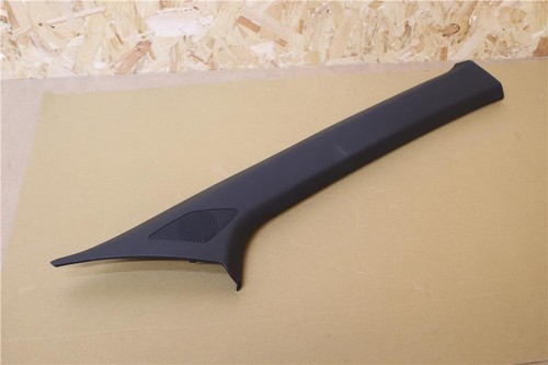 Pillar trim right upper - a,