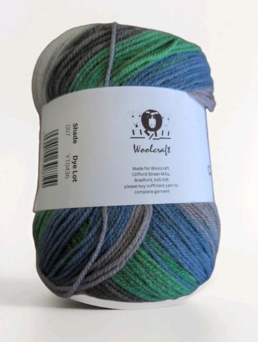 Carousel 200g knitting - dk,