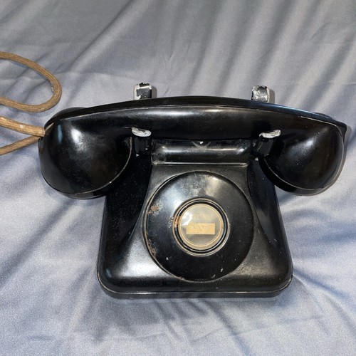 Antique black bakelite - black,