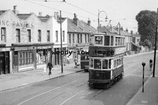 a0408 - London Tram no 390 to