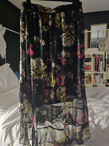 Stunning floral handkerchief - floral,