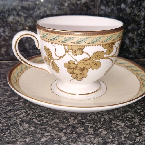 Wedgwood golden bird design - wedgwood,