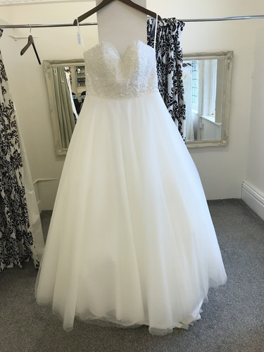 Brand new wedding dress - brand,