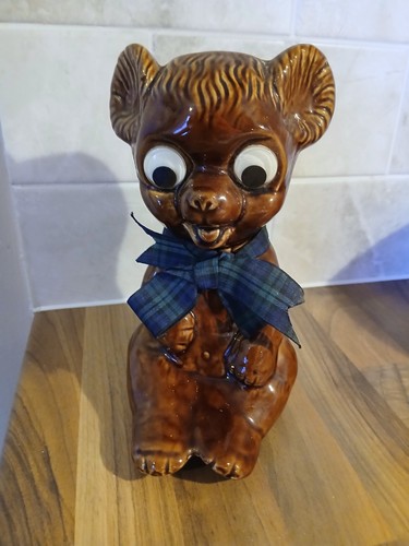 Vintage made england goggly - made,