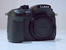 Panasonic Lumix DMC-GH4 16.0MP
