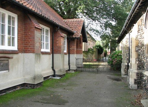 Photo 6x4 barnabas church - photo,