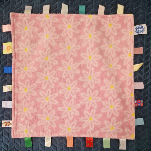 Big taggie taggies pink daisy - taggies,