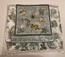 VINTAGE APRON - NEW OLD STOCK - HERBS / FLORAL MOTIF . SEALED IN PACKAGING.