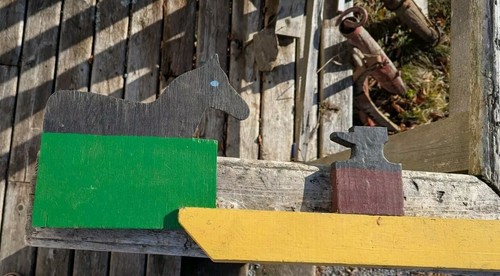 Vintage yard folk art handmade - yard,