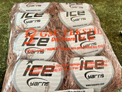 Ice yarns brown long eyelash - ice,