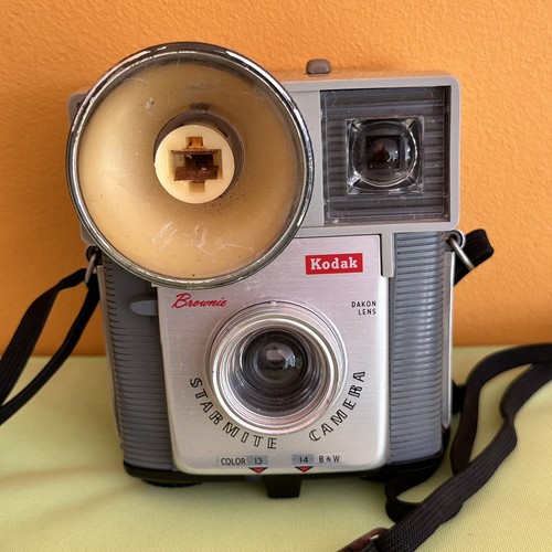 Vintage kodak brownie starmite - vintage,