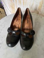Audley black leather heel