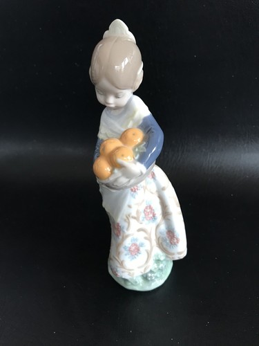 Lladro 4841 girl with - girl,