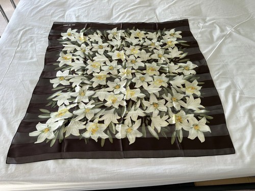 Beautiful large square - beautiful, 34”