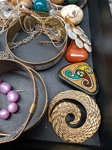 Vintage fashion jewellery - vintage, &