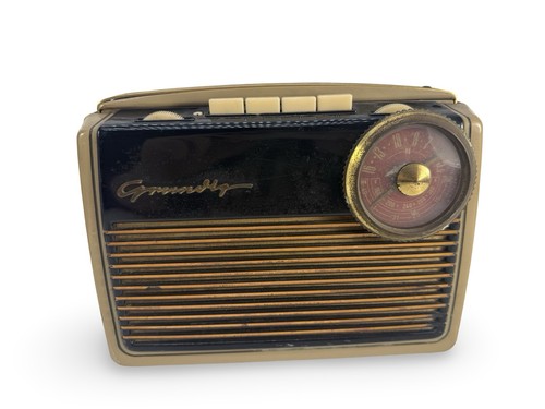 Vintage grundig transistor - vintage, transistor-boy