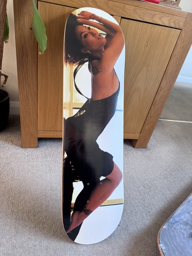 Extremely rare sual - rare, v/sual
