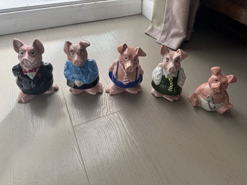 Full set natwest piggy - of,