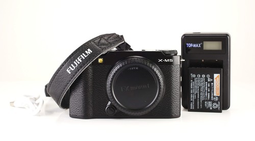 Fujifilm fuji camera - x-m5, body