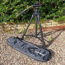 NEEWER 64 Inch Black Pro Video Camera Tripod VGC Telescopic Extendable