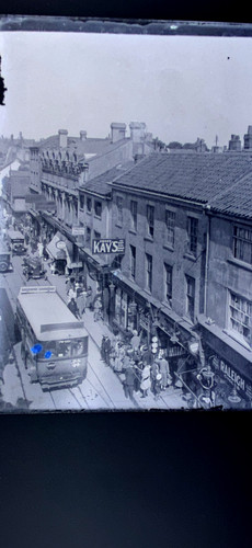 Glass negative unknown busy - negative,