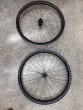 Bontrager Aeolus carbon fibre gravel wheelset - tubeless ready - brand new 700c