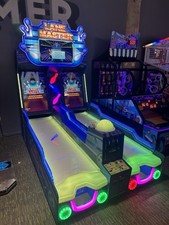 LANE MASTER TWIN - VIRTUAL BOWLING ALLEY GAME- TOP CLASS AMUSEMENT MACHINE!