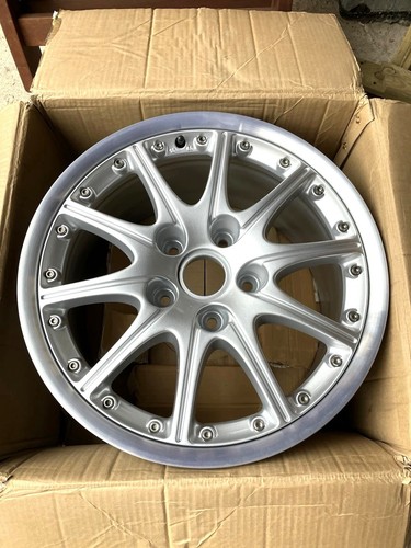 Refurbished porsche gt3 996 - porsche,