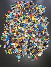 1.5kg of LEGO Minifgure Parts