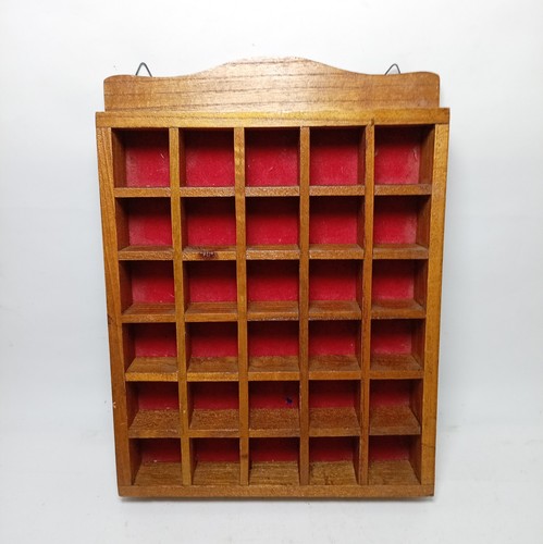Slot thimble display case - slot,