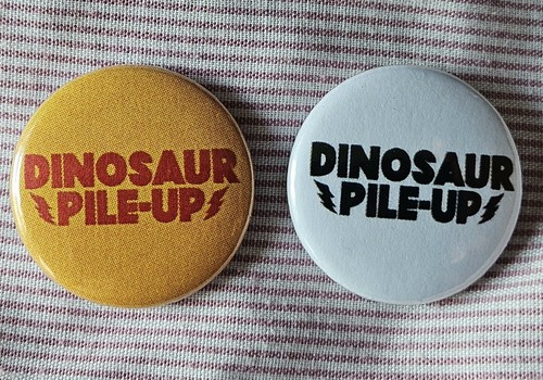 Dinosaur pile - pile-up, (indie