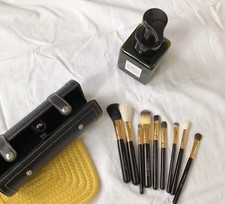 MAC Professional Makeup Brush