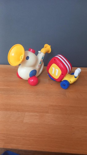 Ambi plastic toy bird - ambi,