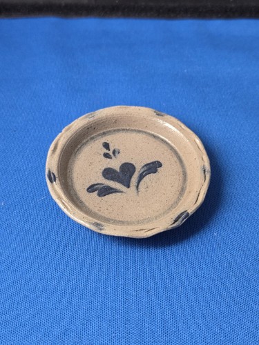 Vtg rowe pottery miniature pie - miniature,