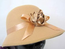1920's LADIES BROWN CLOCHE