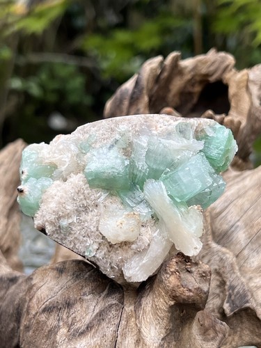 Green large cubic - large,