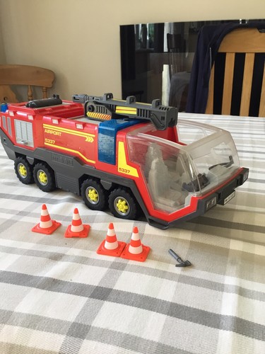 Playmobil airport fire tender - fire,