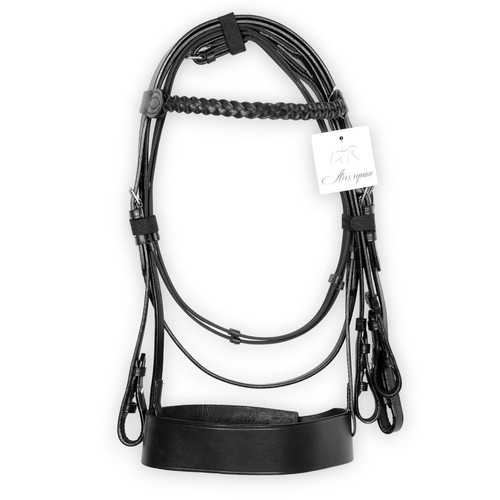 Comfortable black hunter - black, horse