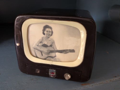 Vintage music box - vintage, bakelite