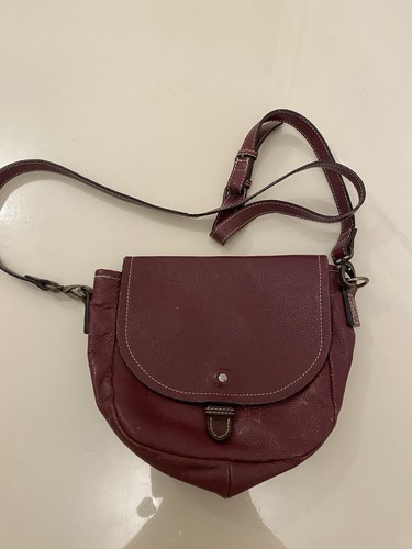 White stuff plum - white, burgundy