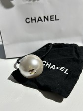 CHANEL Hair Accessories