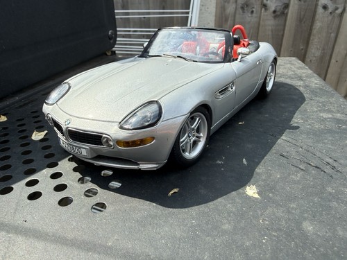 Bburago bmw die cast - bmw, z8
