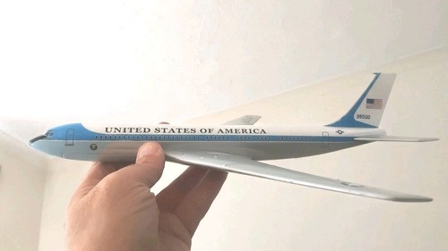 Boeing 707 aa32901 - 707,