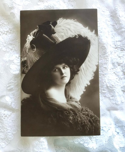 Miss wally edwardian - miss, actress