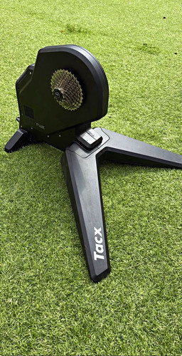 Tacx flux direct drive - tacx, smart