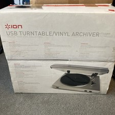 ION TTUSB05 Turntable opened